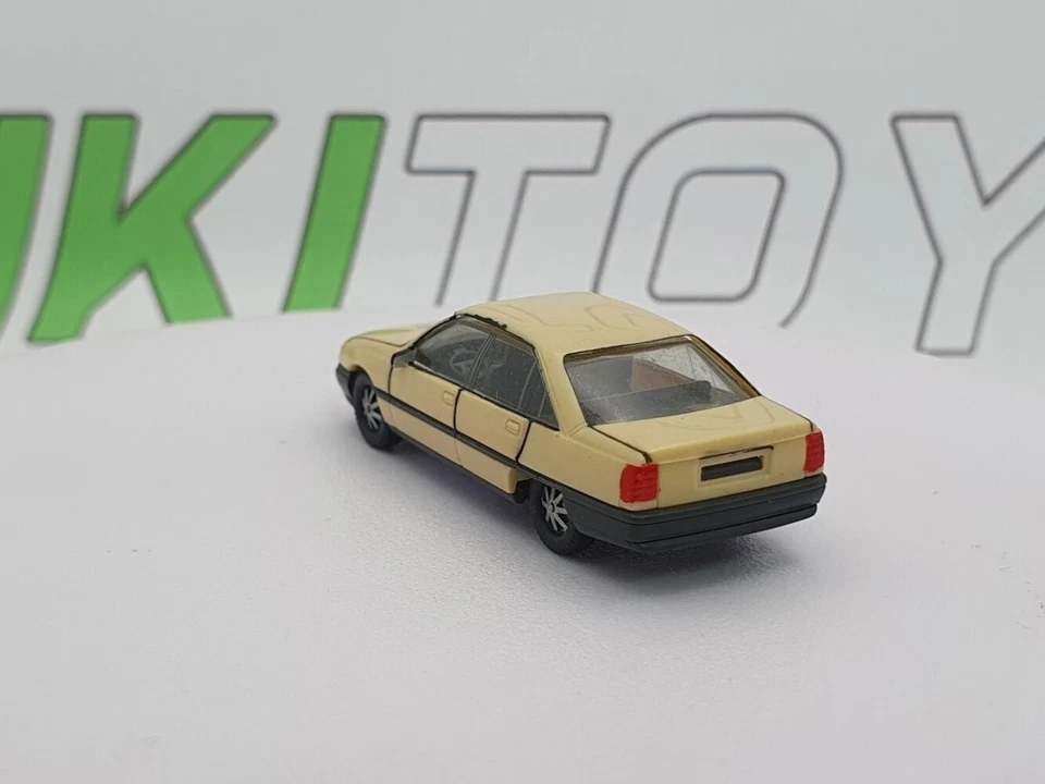 Opel Omega GLS Herpa 1/87 Beige 1986 - Immagine 2 di 4