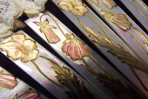 Rare Antique Mother of Pearl Hand Fan Rare Lace Coloured Foil eventail nacre - Picture 5 of 13