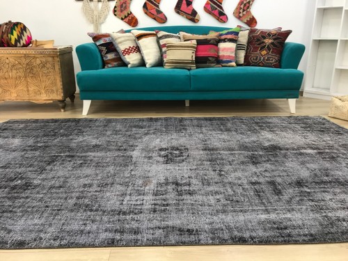 Black rug, Overdyed rug, Handmade rug, Bedroom rug, Vintage rug, 4.7 x 8.3 ft - Picture 6 of 12