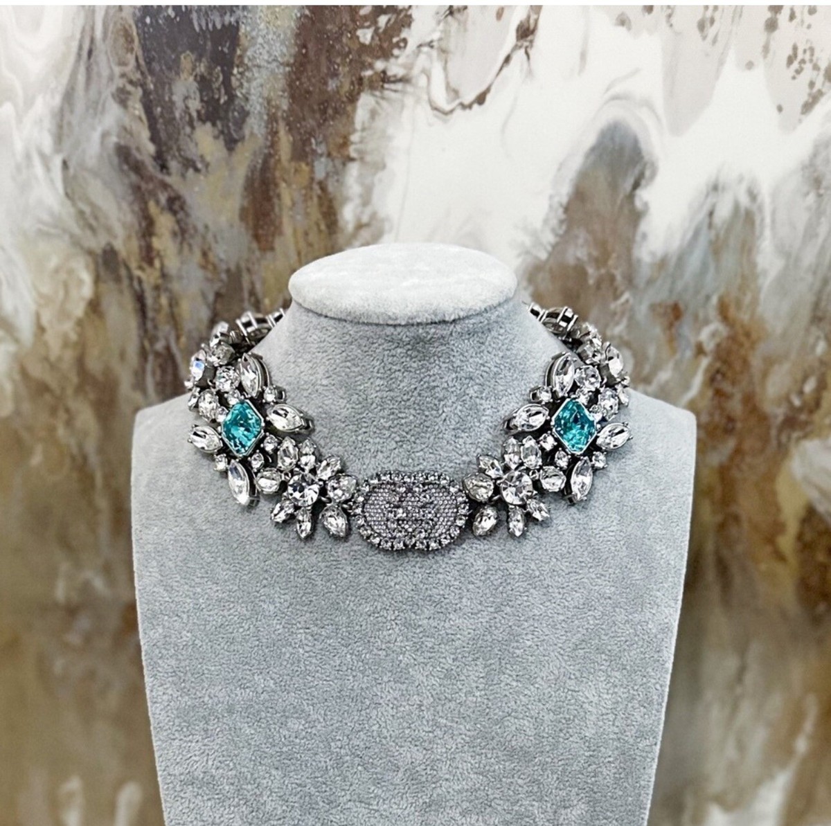 Stunning GUCCI Crystal Interlocking G Flower Choker Collar