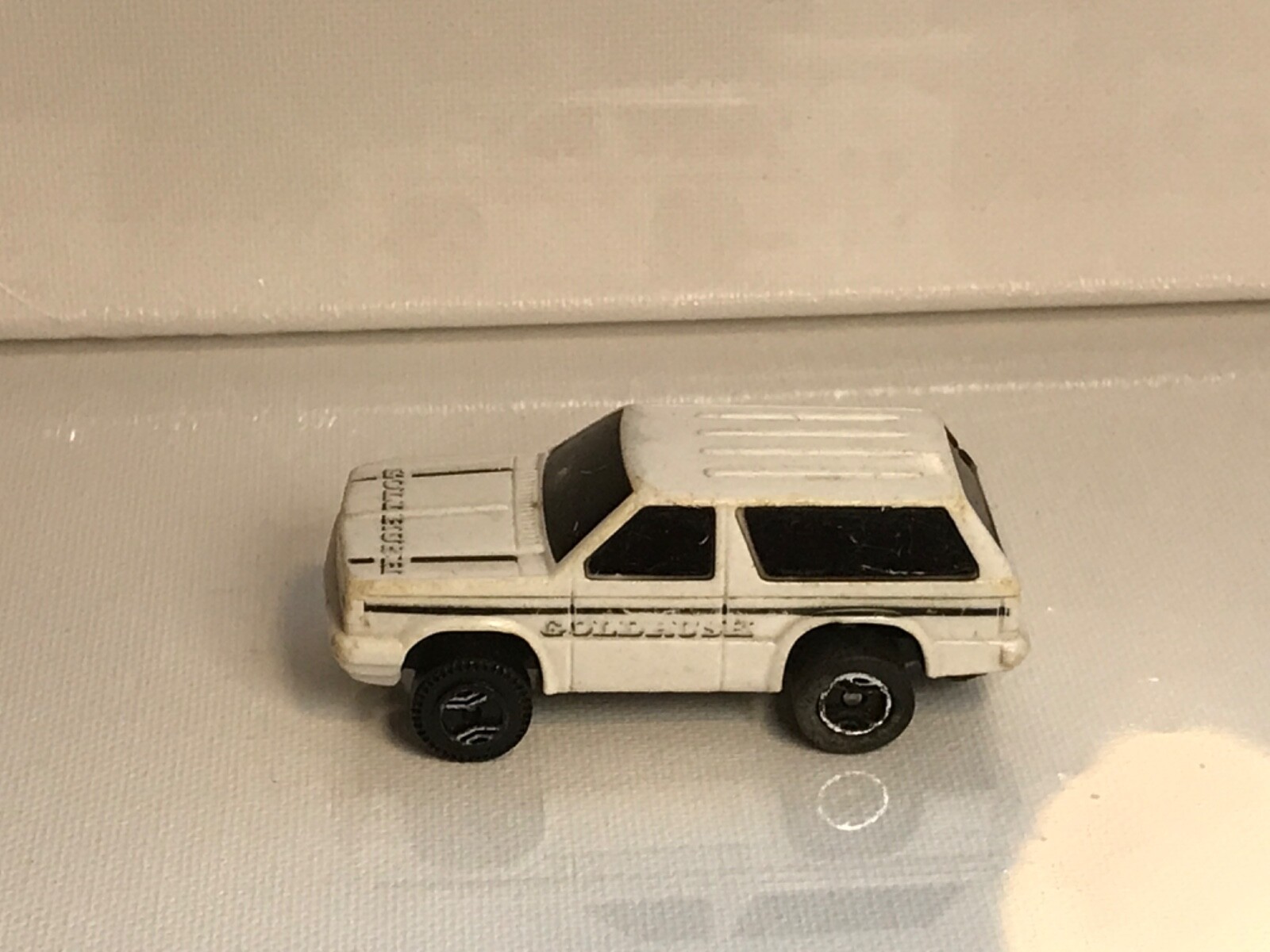 Picture 3 of 4