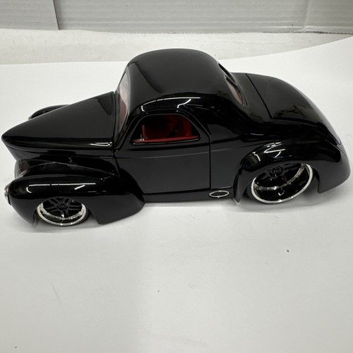 Jada 1941 Willys Coupe #90668 1:24 Scale Hood, trunk, and doors open. Black - Picture 6 of 8