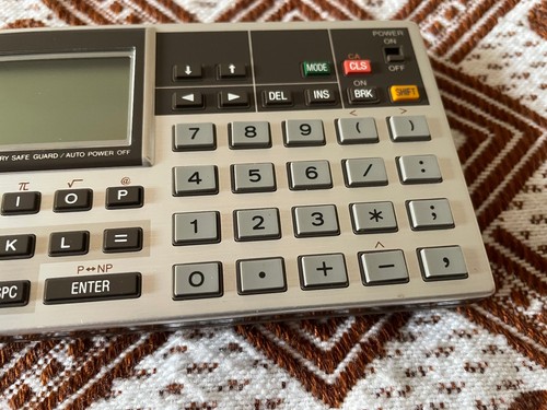 Sharp PC-1360 - handheld with 32kb - very nice condition and works perfectly. - Afbeelding 17 van 18