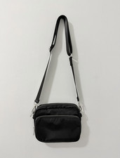 Black Small Crossbody Bag Zip Closure Adjustable Detachable Strap Pockets