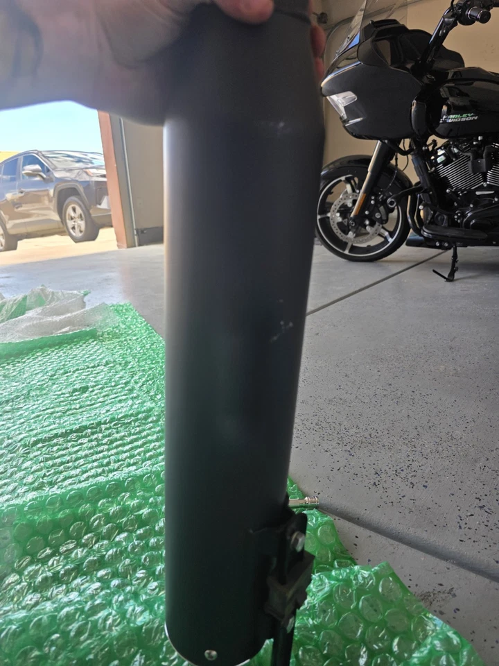 Escape Vance And Hines antideslizante para Harley Road Glide 2024 Foto 3 de 4