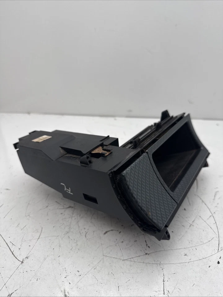 MERCEDES R170 SLK230 CARBON TRIM COIN ASHTRAY CONSOLE COMPARTMENT 1706801452 OEM - Изображение 2 из 4