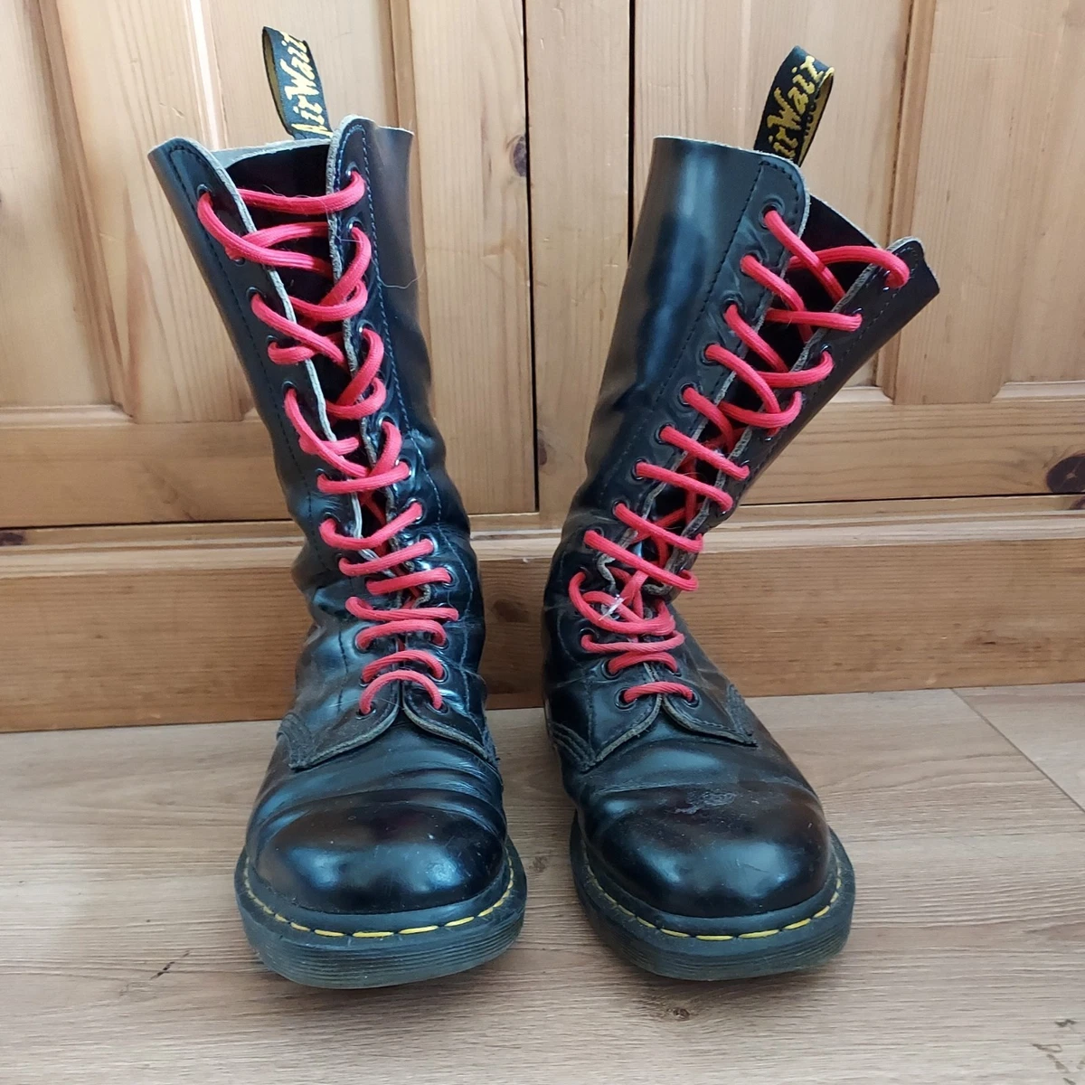 Bottes Dr. Martens 1914 Cuir Lisse Noir - 14 Trous, Taille Homme 8 / Femme 9, Neuves Avec étiquette