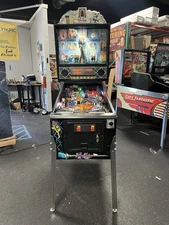 1992 ADDAMS FAMILY PINBALL MACHINE PAT LAWLOR PROF TECHS PLAYS GREAT LEDS