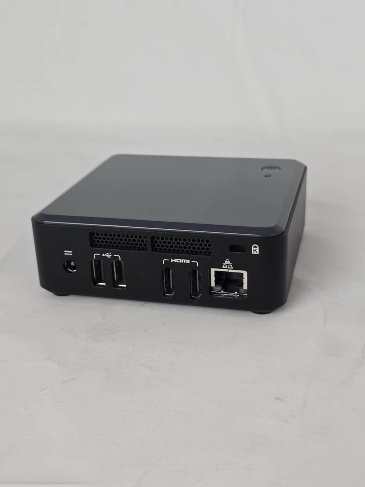 Intel NUC FULL Build DCCP847DYE Celeron 1.1ghz 8GB Ram 128GB SSD Windows 10 Home Foto 2 de 4