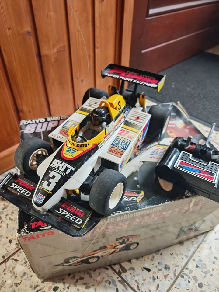 Taiyo Super Fight F-1 ferngesteuertes Auto - Bild 2 von 4