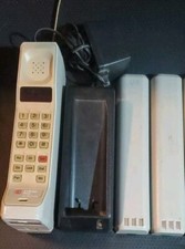 Vintage Motorola Brick Cellular Phone