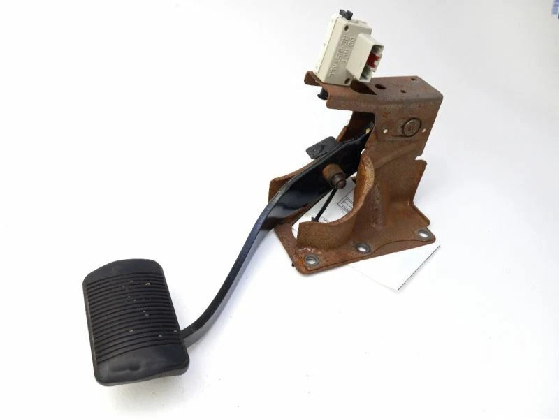 2008 DODGE AVENGER BRAKE PEDAL - Image 4 of 4