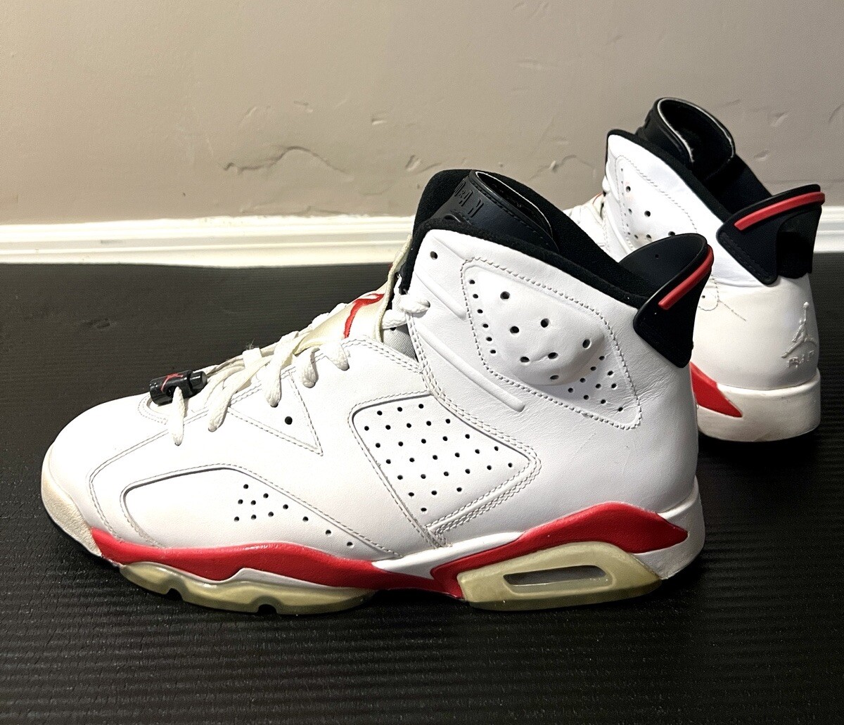 靴 Air Jordan 6 Retro White/InfraRed Air Jordan 6 Retro Infrared Pack White 2010 Vintage - Size