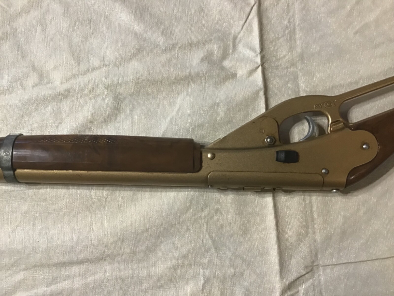 Vintage Daisy Golden Eagle Model 104 Lever Action Rifle BB Gun working