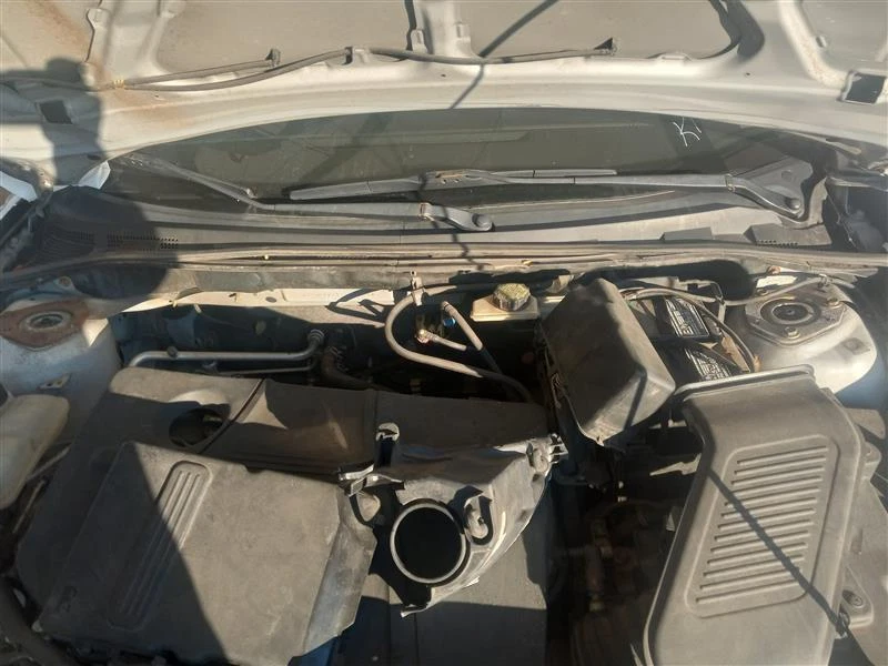 Conjunto de lanterna traseira esquerda usado serve: 2005 Mazda 3 Sdn quarto painel montado vermelho l - Imagem 2 de 4