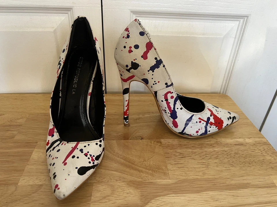 Zapatos de salón Shoe Republic LA talla 5,5 Foto 2 de 4