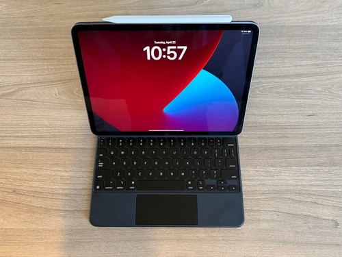 Apple iPad Pro 11-inch (3rd generation) with Magic Keyboard and Apple Pencil
