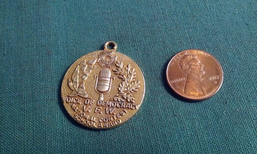V.F.W. Medaille Stimme der Demokratie Nationalkongress Wettbewerb Schulpreis goldfarben - Bild 2 von 3
