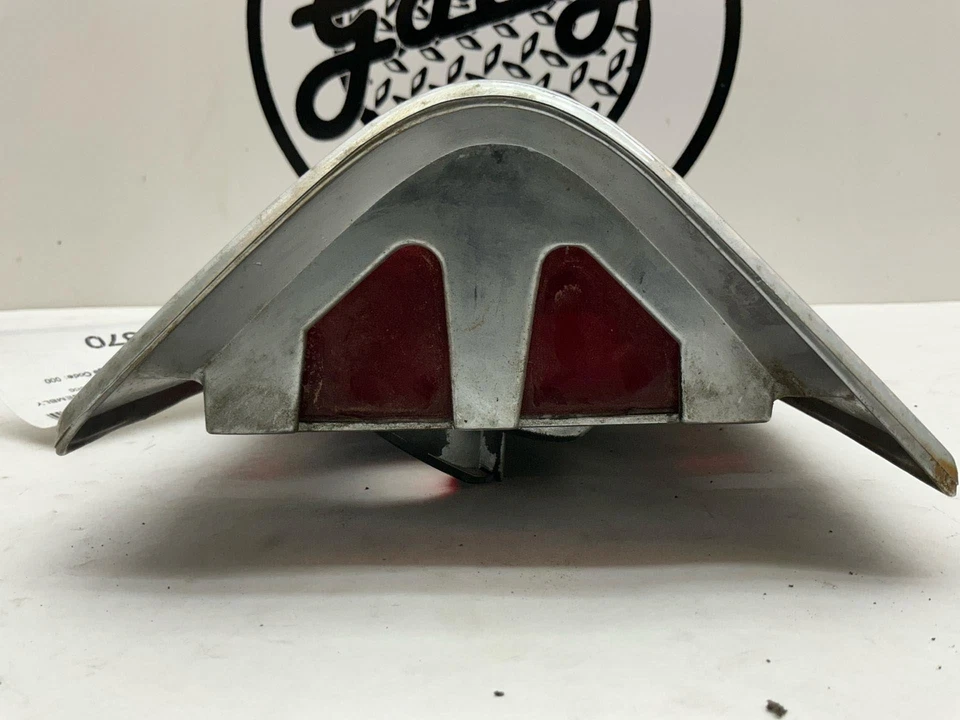 Tail Light Assembly DODGE RAMCHARGER Left 81 82 83 84 85 86 87 88 89 90 91 92 93 - Изображение 3 из 4