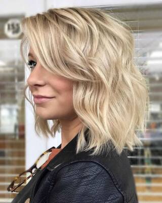 Short Wave Ombre Golden Blonde Wigs Lace Front Human Hair Wigs 180% Density