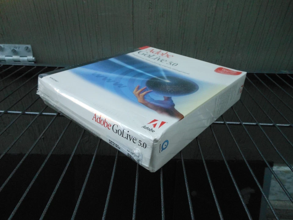 Adobe GoLive 5.0 for Windows, Upgrade Version, NEW IN BOX SEALED 2000 Vintage - Image 2 of 4