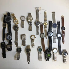 Approx 24 Assorted Mens Watches Untested Vintage New Parts Repair Good