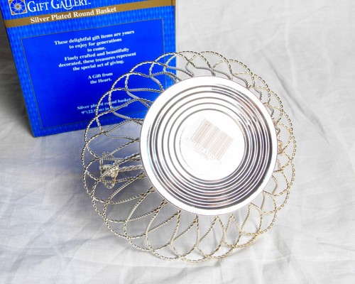 Gift Gallery Silver Plated Round Wire Basket Diameter 9'' - Foto 3 di 8