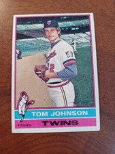 TOM JOHNSON 1976 Topps # 448 Baseball card MINNESOTA TWINS 76