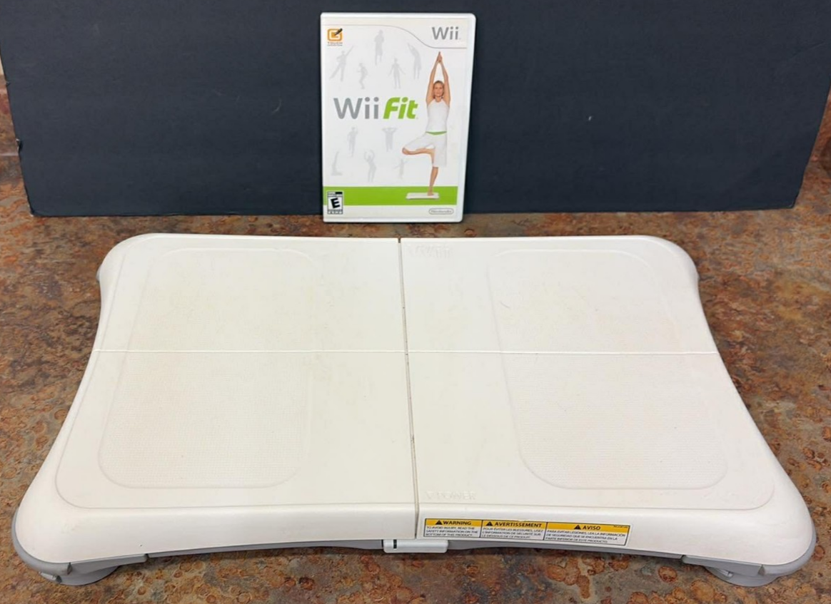 Wii Fit Plus Game Nintendo Wii Balance Board Pad Carpet Case RVL