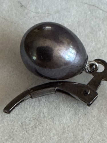 Pair of Tahitian Black Pearls & Sterling Silver Drop Lever Back Earrings and Box - Picture 8 of 14