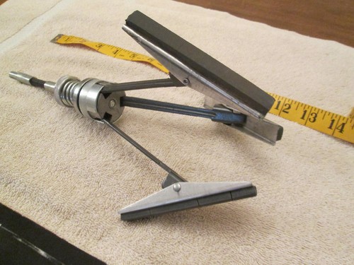 Vintage Powerbuilt Adjustable Cylinder Hone Deglazer 2 to 7 Inches (648439) Tool - Picture 3 of 5