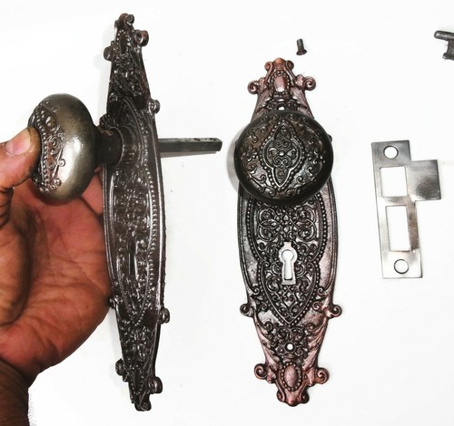 Antique Set EASTLAKE VICTORIAN Cast Iron Backplates Door Knob Mortise Lock w Key - Picture 9 of 10