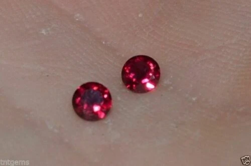 Gemas sueltas de rubíes naturales rojos