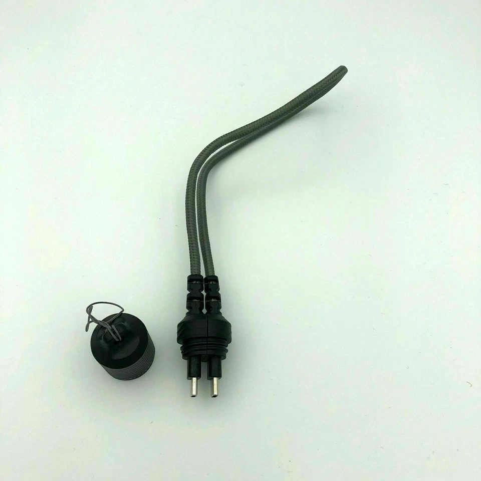 LifeProof Water Proof USB-C to USB-C Lanyard Cable (480 Kbps/ 3.0A/ 60W) - Black - Image 4 of 4