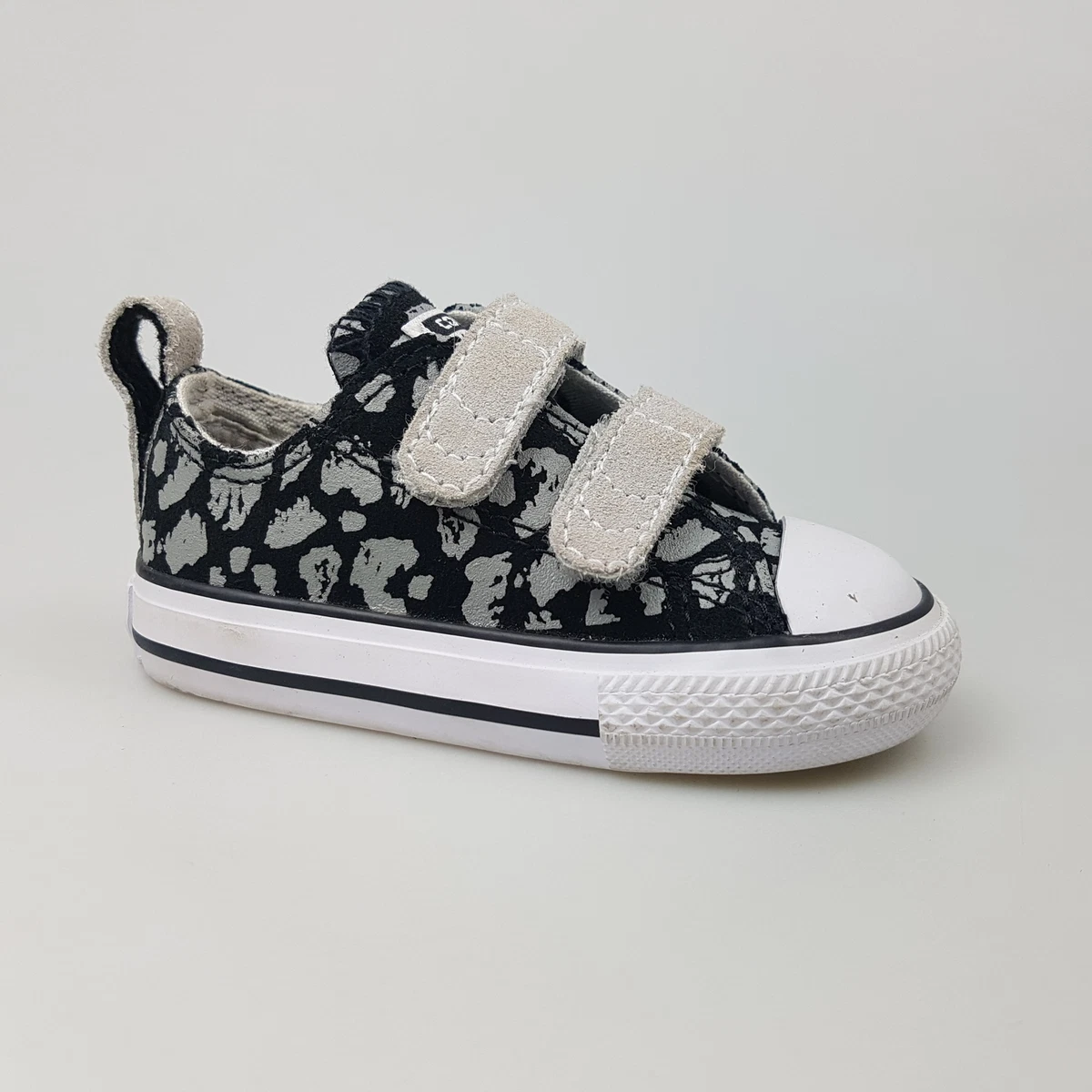 Grey converse store size 4