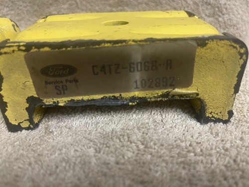 NOS FORD C4TZ-6068-A 1965-66 F100 F-250 F-350 F-500 3.9L UPPER TRANS. MOUNTS 4WD - Picture 3 of 7