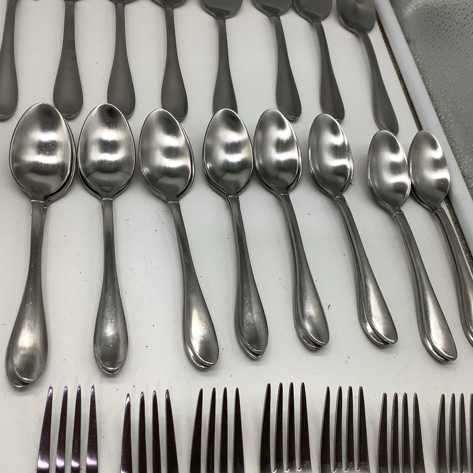49 Pc Oneida Jackson Stainless Silverware Flatware Service For 8 READ