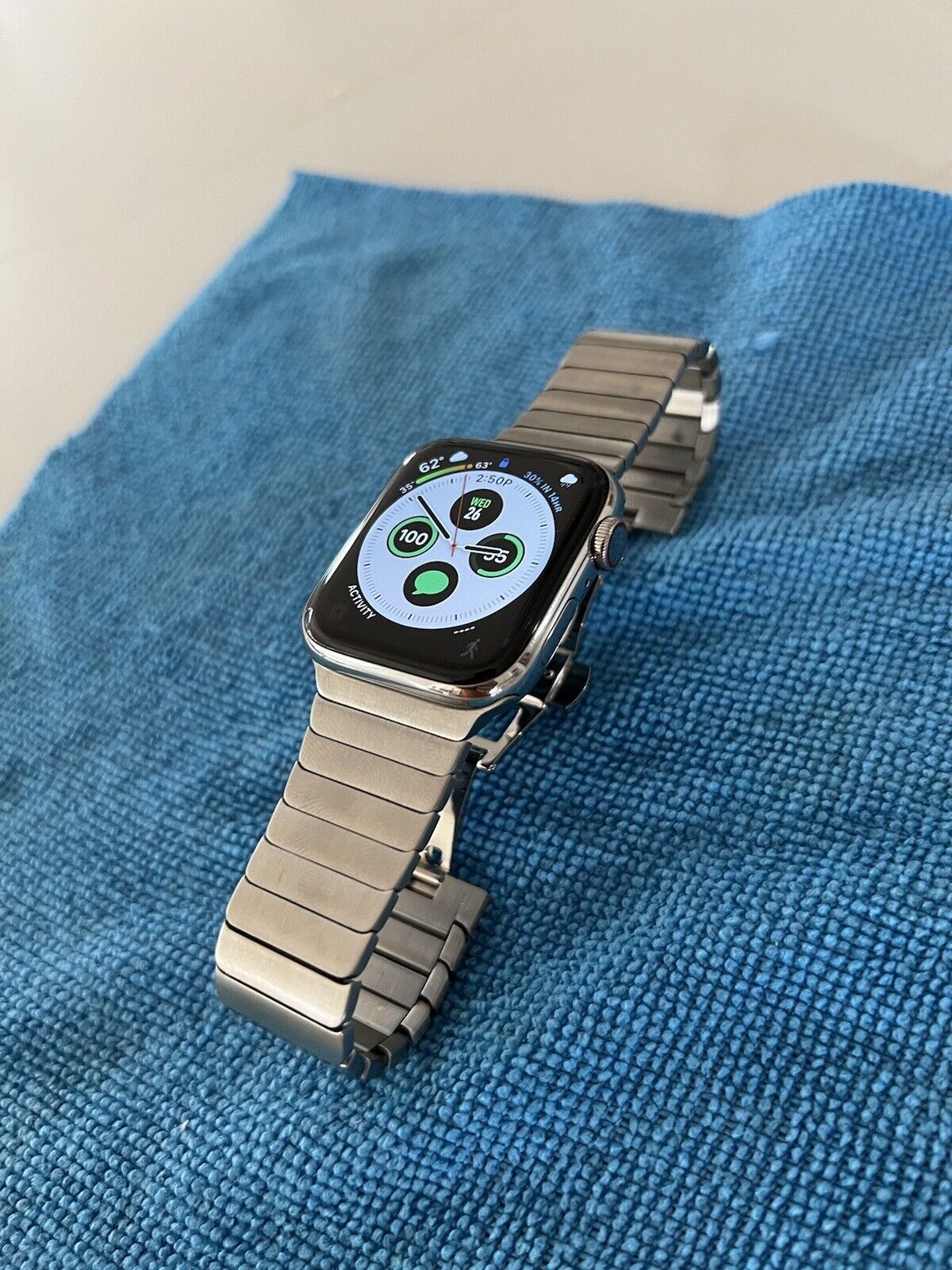 Apple Watch Series 6 44mm Case with Milanese Loop - Stainless