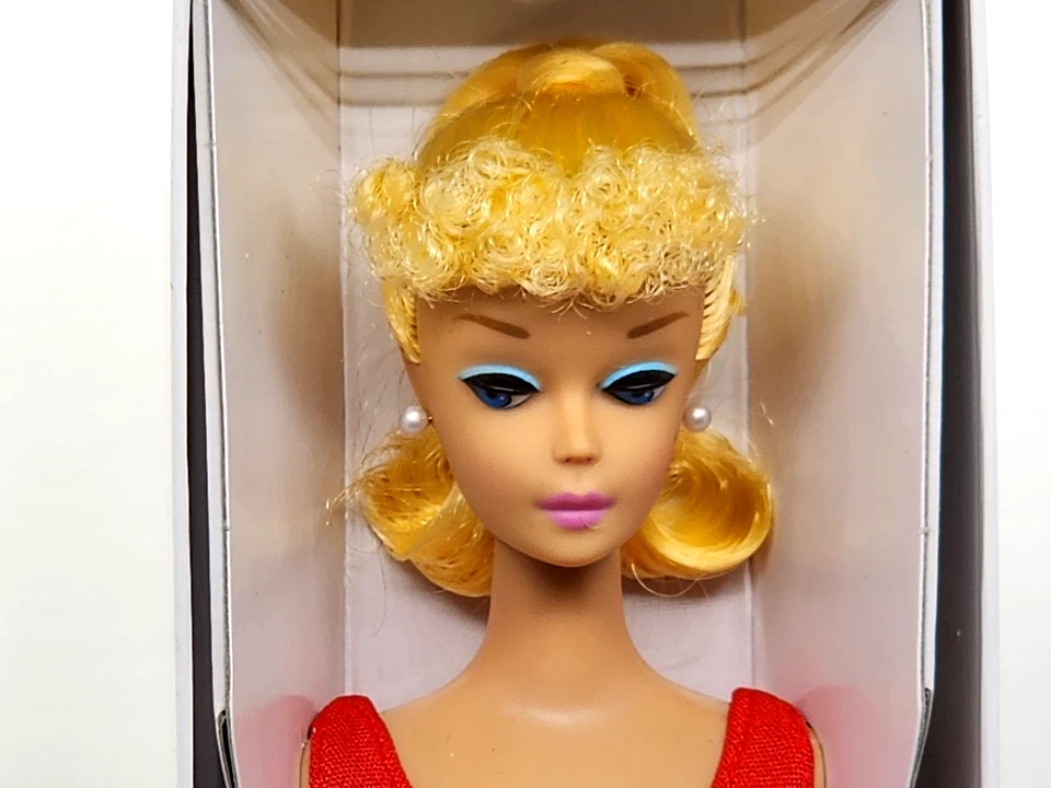 Barbie rubia cola de caballo Let’s Play reproducción vintage 2011 Mattel en caja original como nueva Foto 2 de 4