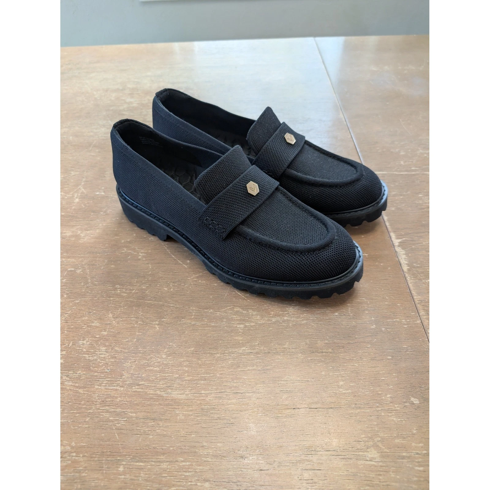 Vivaia Francesca Round Toe Black Knit Lug Sole Loafers Womens 41.5 Sustainable