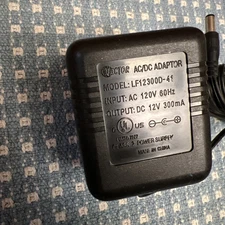 Vector Power To Go 300mA Adapter AC DC LF12300D-41 Input 120 VAC Output: 12 VDC