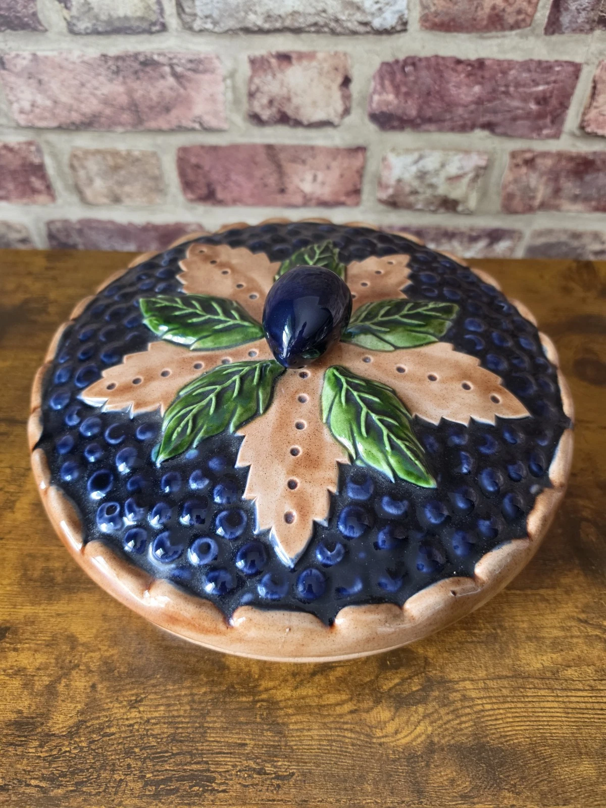 Vintage Rustic Ceramic Lidded Pie Dish Blueberry Fruit Quiche Bowl 11”
Opens in a new window or tab