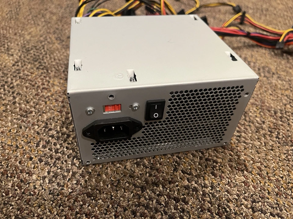 Thermaltake TR2-430NL2NC 450W Power Supply (PSU). - Image 3 of 4