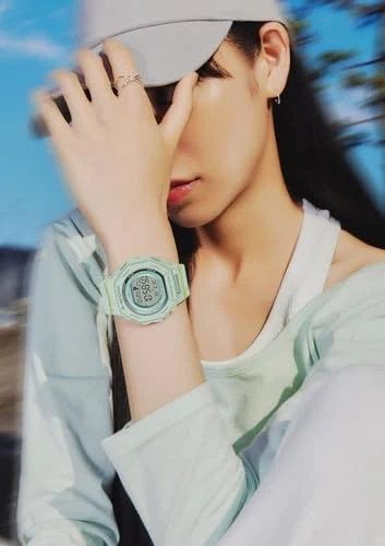 Reloj Casio G-Shock Equipado con Bluetooth GMD-B300-3JF Mujer Verde Foto 2 de 4