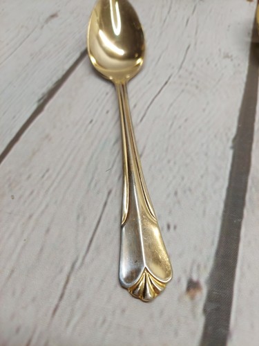 Hampton Silversmiths 72 Piece Golden Stainless Flatware 247 Wooden Chest Stoarge - Picture 9 of 17