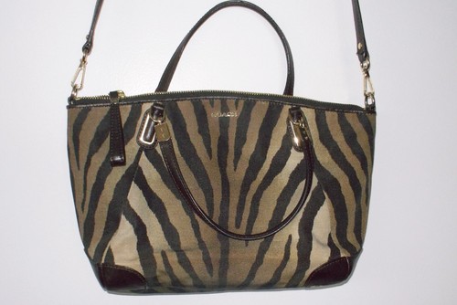 COACH PURSE ZEBRA STRIPE HANDBAG KELSEY MADISON SATCHEL WITH STRAP - Bild 3 von 9