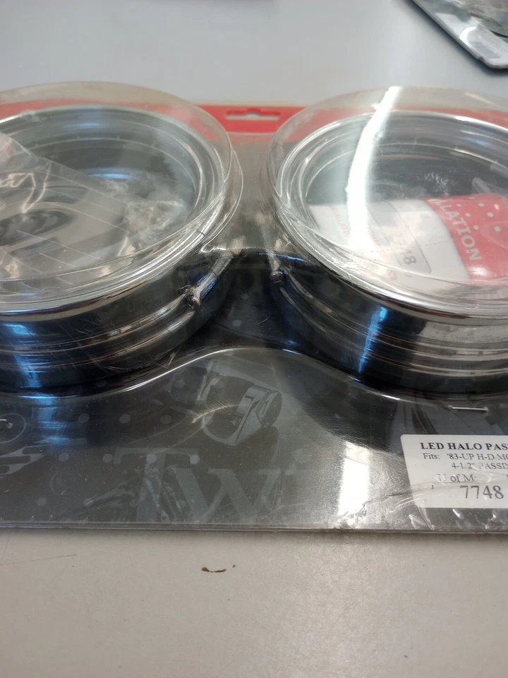 Kuryakyn - 7748 - 4-1/2 pol. Anéis de acabamento de halo de LED para lâmpadas de passagem, cromados - Imagem 4 de 4