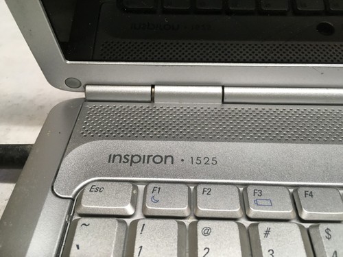 Dell Inspiron 1525 15" (AS IS) Intel Core 2 Duo - JZ - Picture 2 of 8