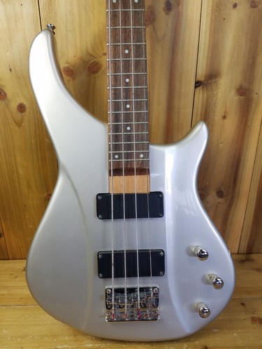 Wesley 4 String Metallic Grey Bass Guitar Electric B3504 Right Handed - Picture 2 of 18