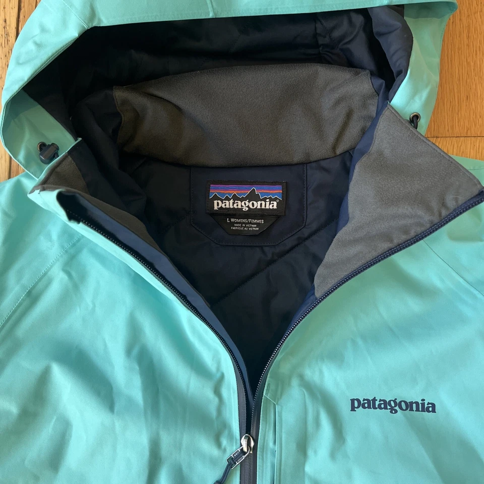 Женская большая куртка Patagonia Snowbelle RECCO лыжная зимняя на молнии с капюшоном - Изображение 4 из 4